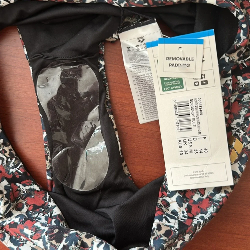 NWT Arena Bikini - Picture 4 of 6